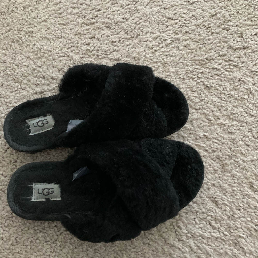 Ugg Slippers - image 3